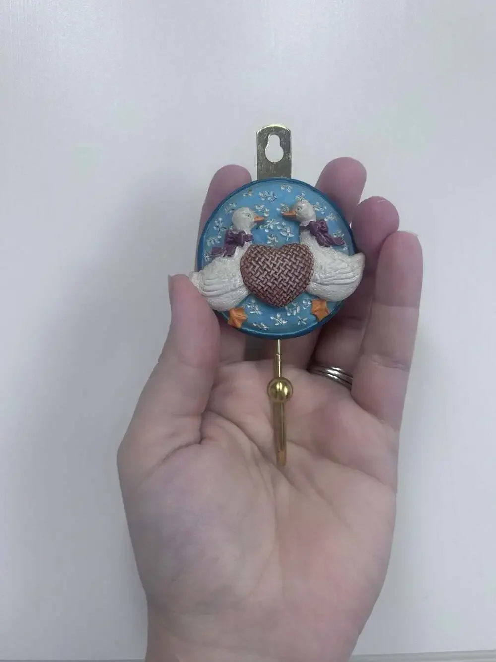 Vintage Country Kitchen Decorative Wall Hook with Two Ducks and Heart